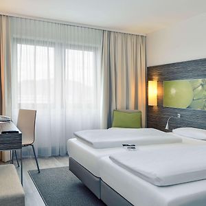 Habitación Estándar con 2 Camas Individuales